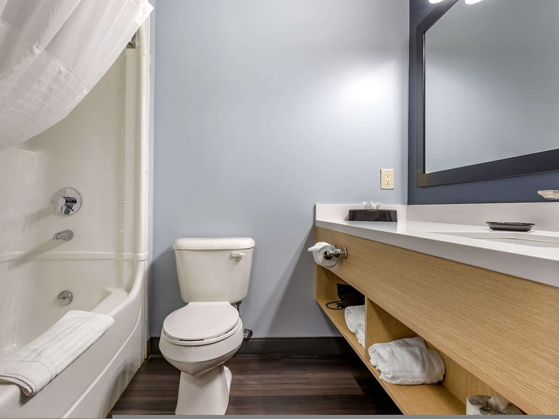 Hotel Quality Inn & Suites