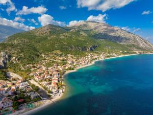 dal travel Odysseus Palace