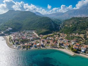 dal travel Odysseus Palace