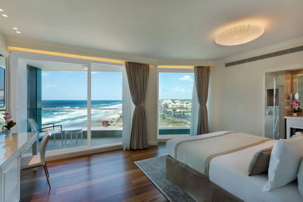 Hotel Okeanos Suites Herzliya By Herbert Samuel