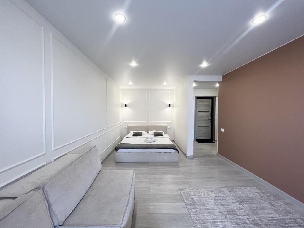 Hotel Live On Maxim Gorky Street 37