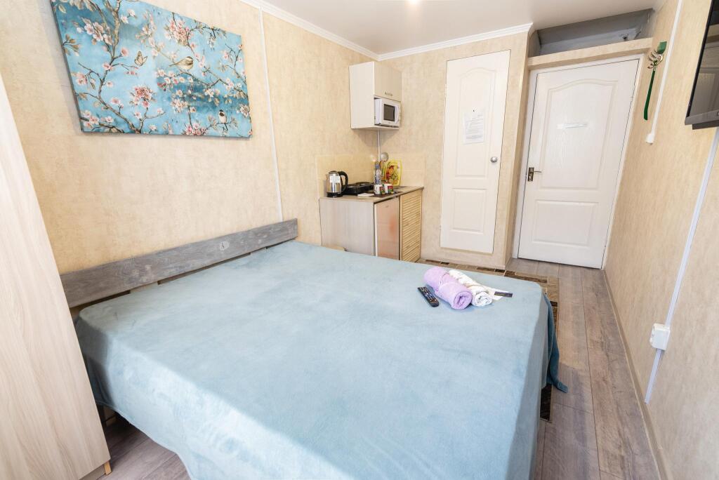 Hotel Yourhouse In The 1St Microdistrict 5