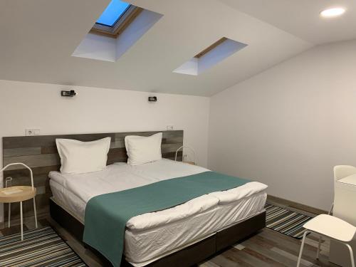 Arte Hotel Rooms And Apartments