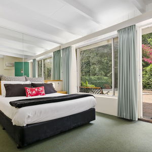 Hotel Sovereign Inn Wollongong cazare Wollongong