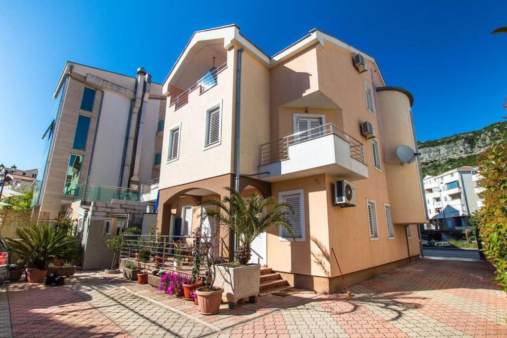 Hotel Adzic Apartments