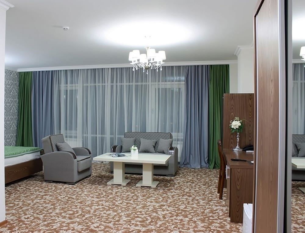 Hotel Business Hotel Almaty