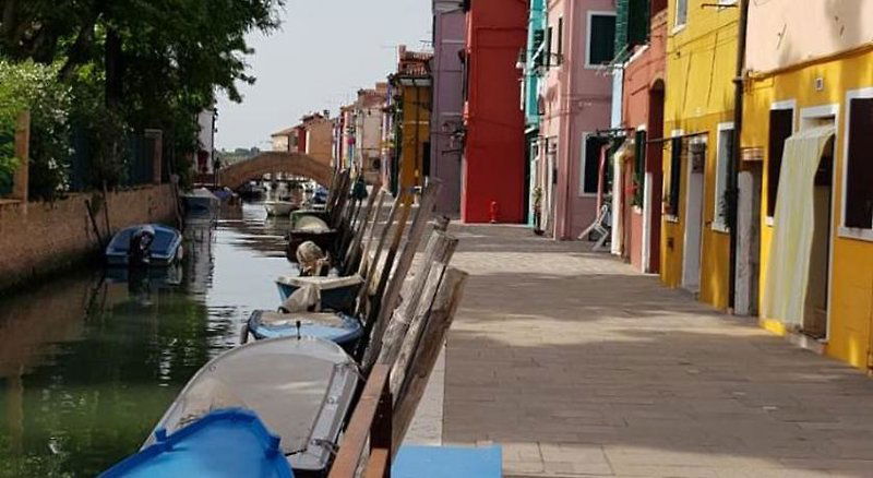 Hotel Laguna Bed & Breakfast