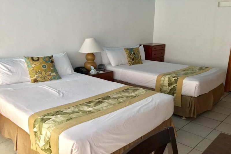 Holiday Surf Hotel