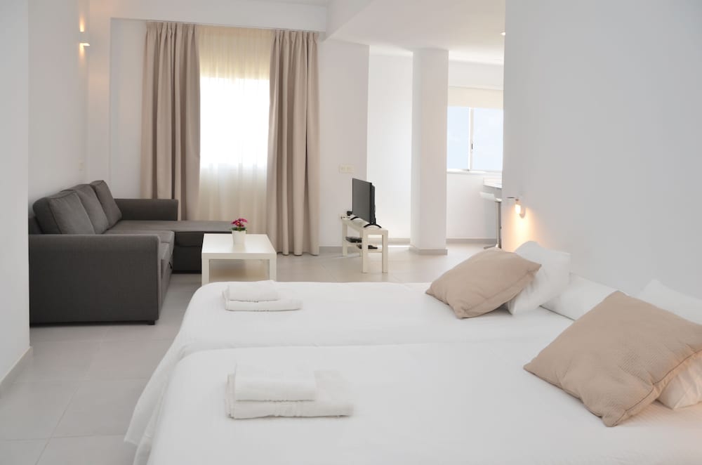 dal travel Canarylofts