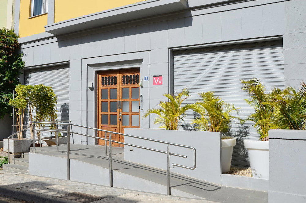 dal travel Canarylofts