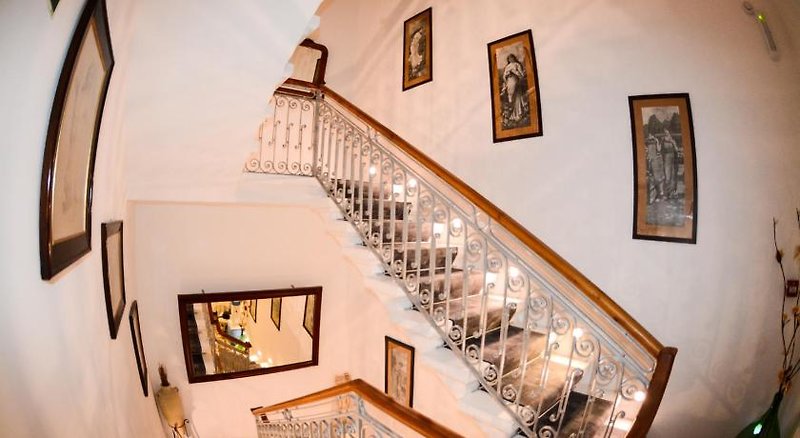Maleth Inn Guest House