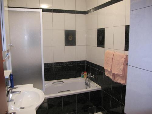 Hotel Apartment Sobe Ravbar