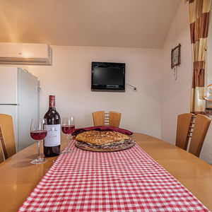 Hotel Vineyard Cottage Ucman cazare Novo Mesto