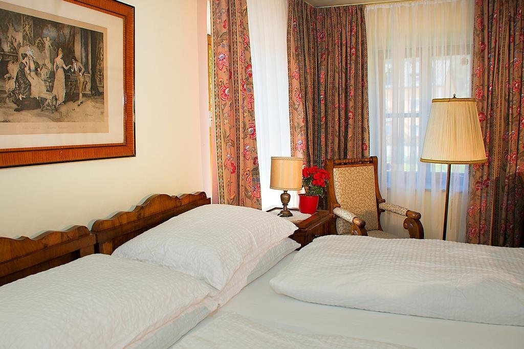 Hotel Gasthof Hohlwegwirt