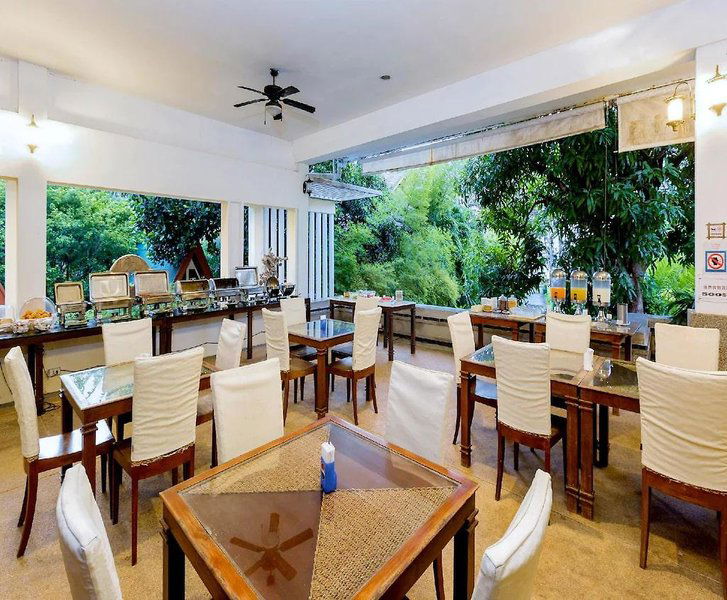 Hotel Phuket Sea Resort