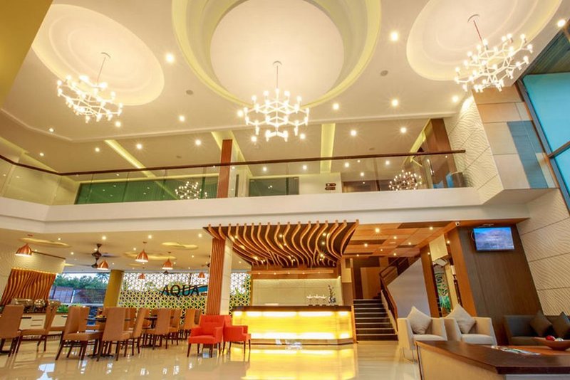 Aqua Resort Phuket