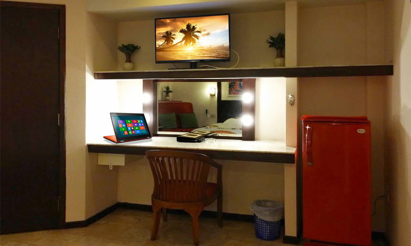 Paradise Inn