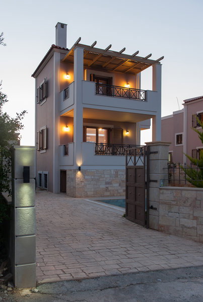Villa Harmony-crete Residences