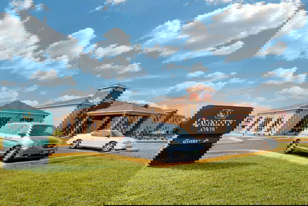 Hotel Broadbent Inn And Suites