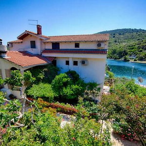Hotel Apartments Malo Lago cazare Lastovo