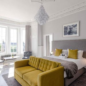 Hotel Sweeney Apartments And Rooms cazare Motherwell