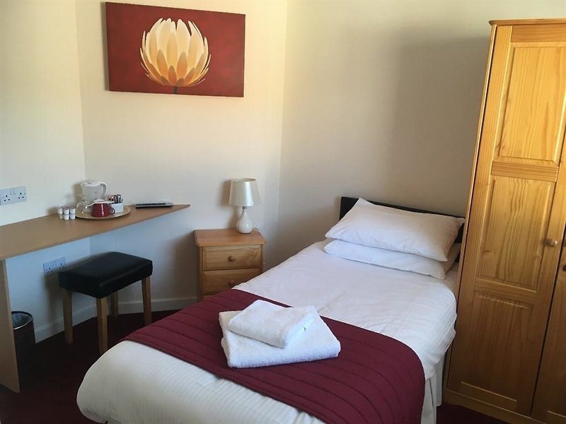 Hotel Novar Arms Hotel