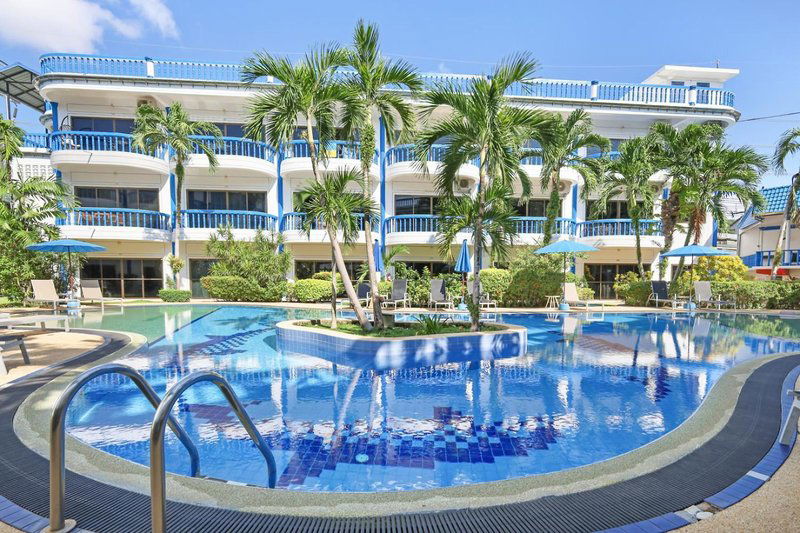 Hotel The Club Residence