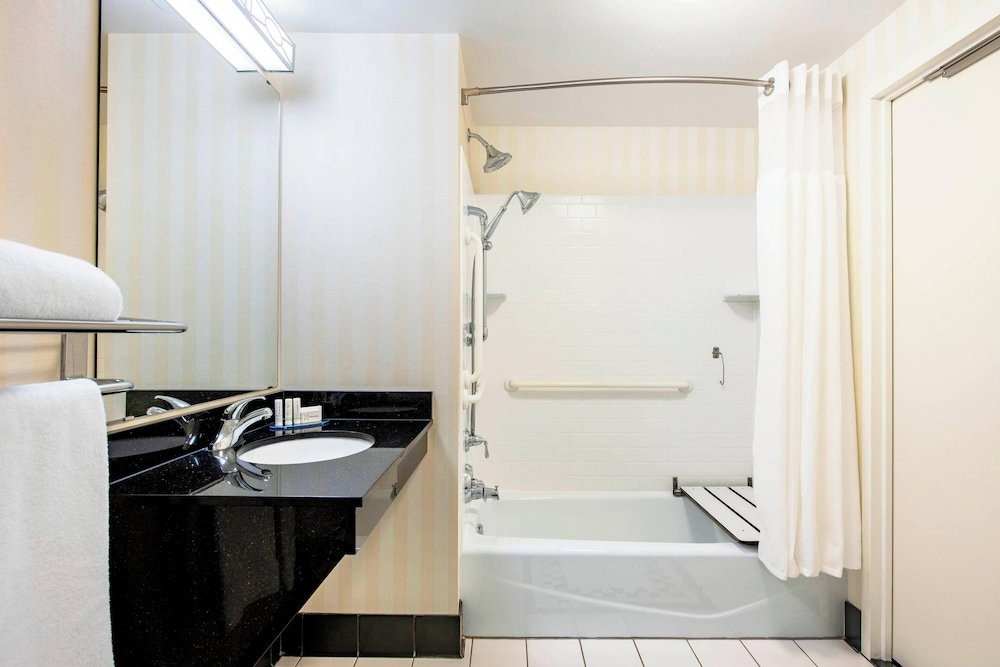 Hotel Fairfield Inn And Suites By Marriott Winnipeg