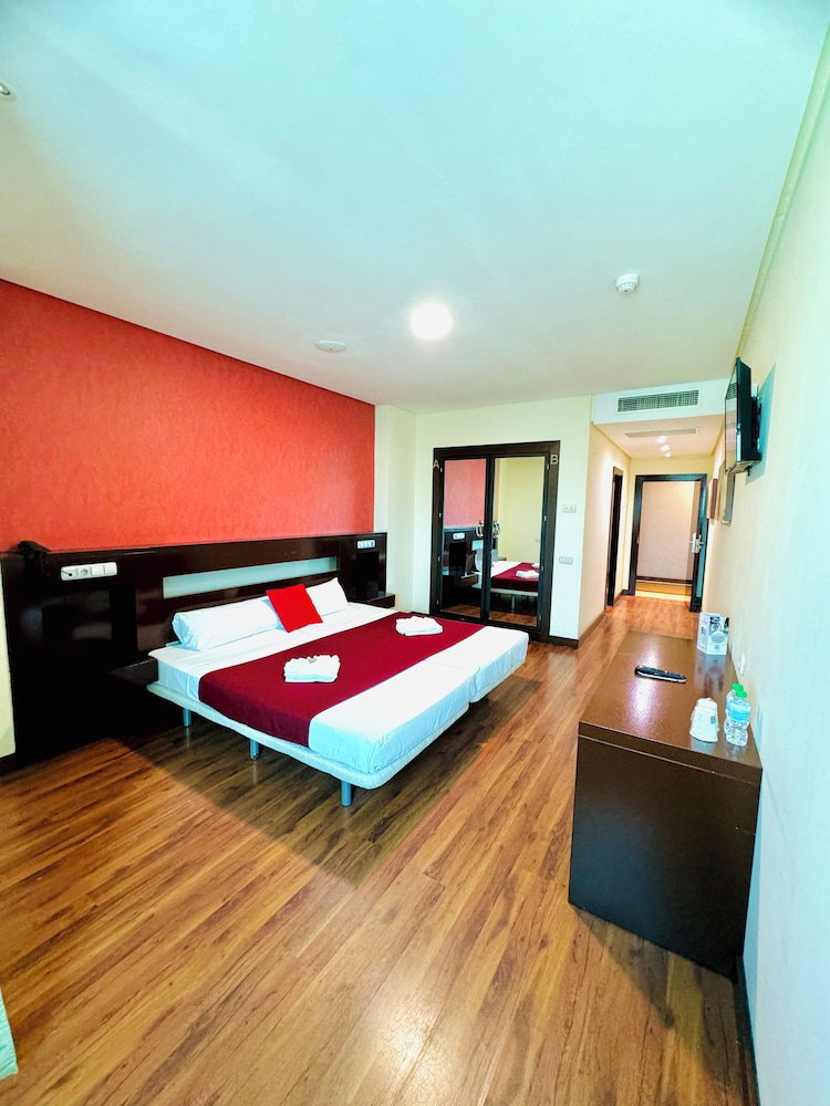 Hotel Hotel La Cantuena