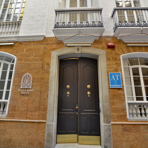 Hotel Plaza Mina Suites cazare Cadiz
