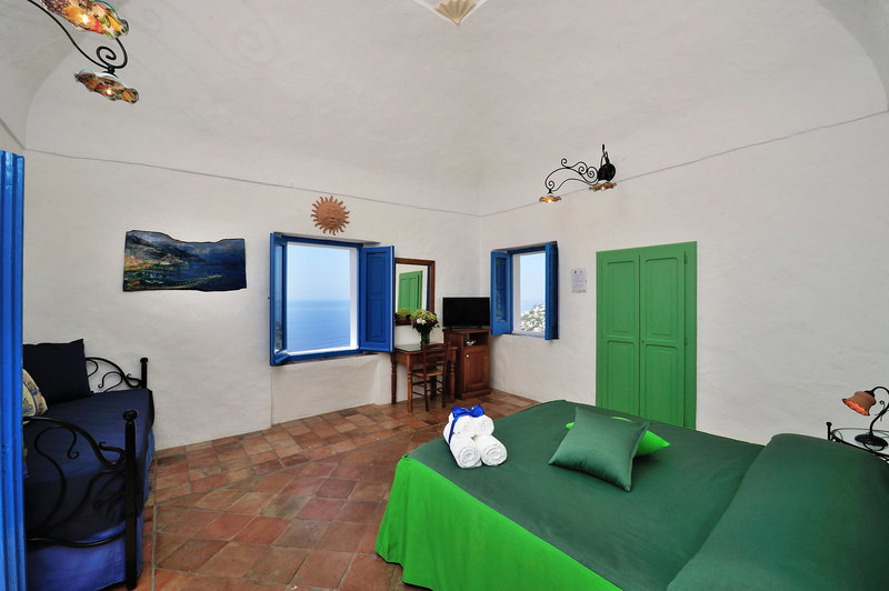 La Casa Del Melograno Bed And Breakfast