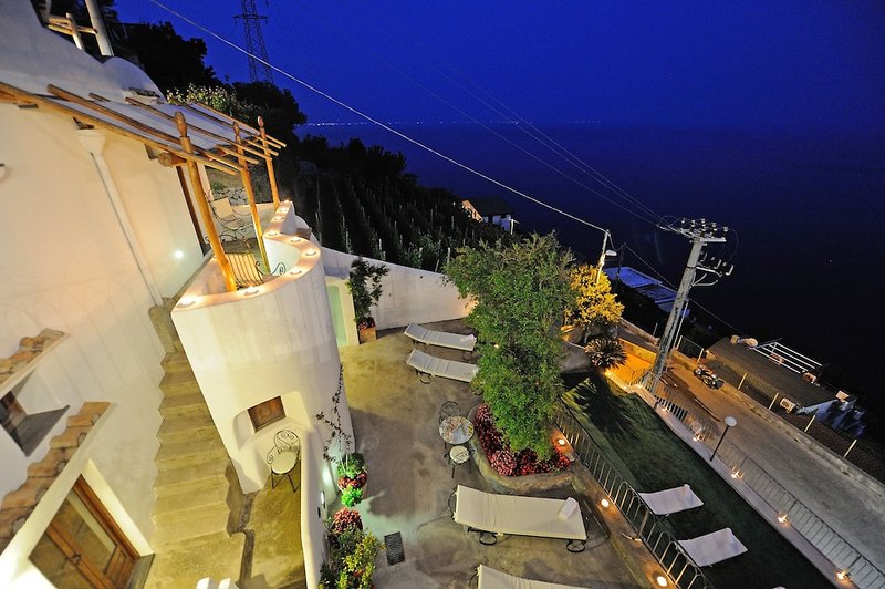 La Casa Del Melograno Bed And Breakfast