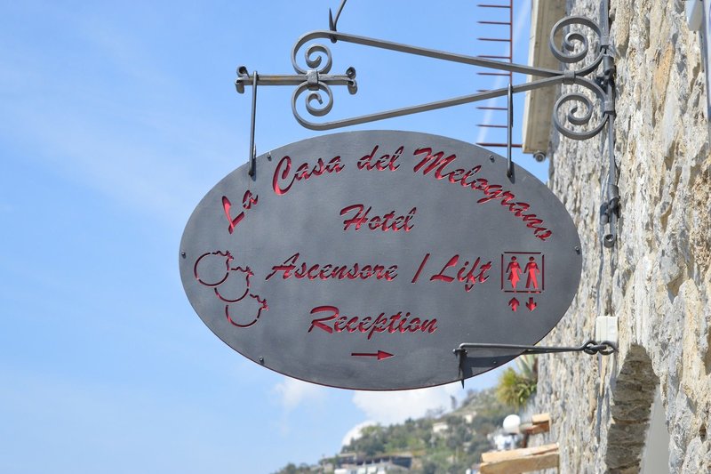 La Casa Del Melograno Bed And Breakfast