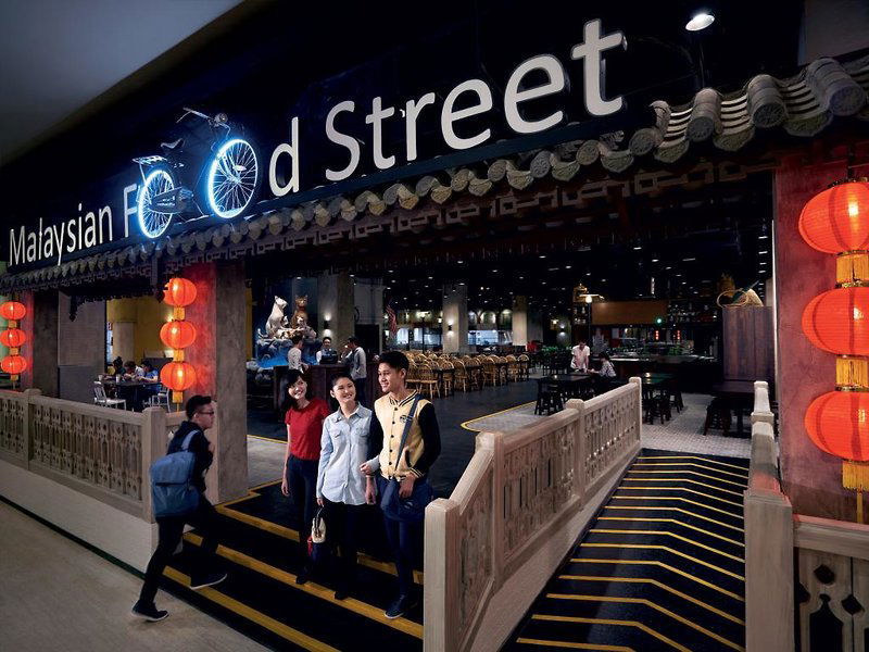 Hotel First World Hotel