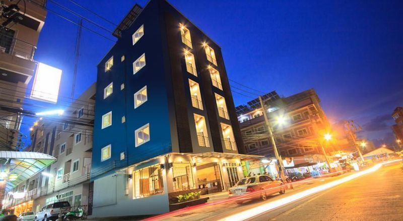 Hotel The Journey Patong