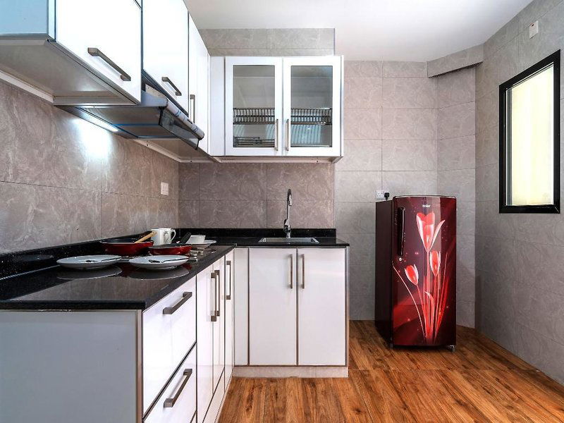 Hotel Oyo Townhouse 156 Rose Hotel Apartments