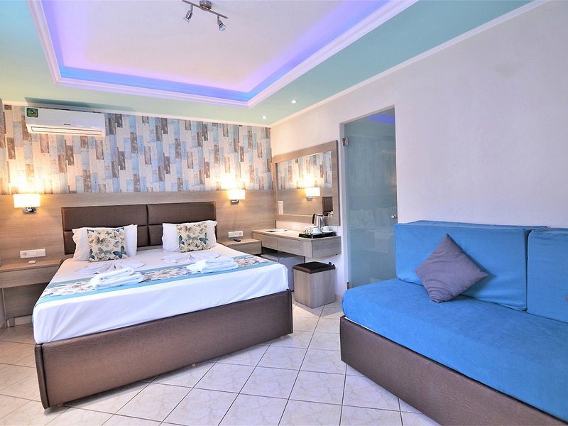 Grand Beach Hotel