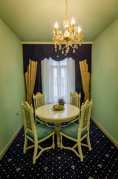 Jumeirah Royal Apartments