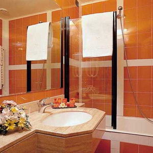 Hotel Tivoli cazare Tivoli