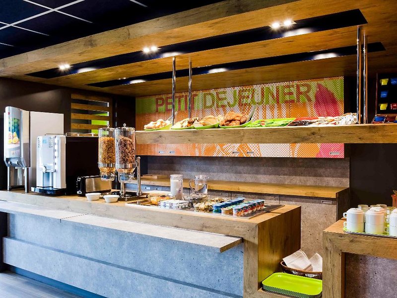 Hotel Ibis Budget Grigny Centre