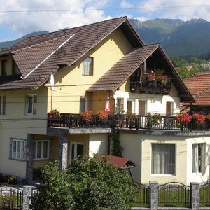 Hotel Casa Enescu cazare Bran