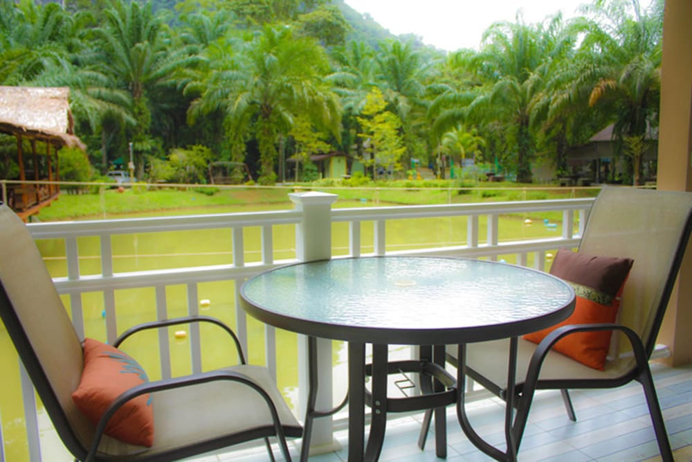 Hotel Raipreda Homestay