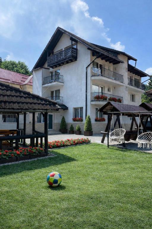 Hotel Pensiunea Carina