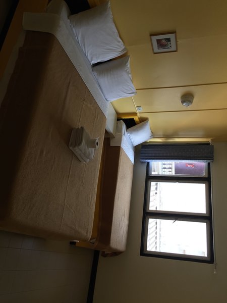 Yes Kaosan Hostel