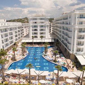 Hotel Grand Blue Fafa Resort cazare Golem
