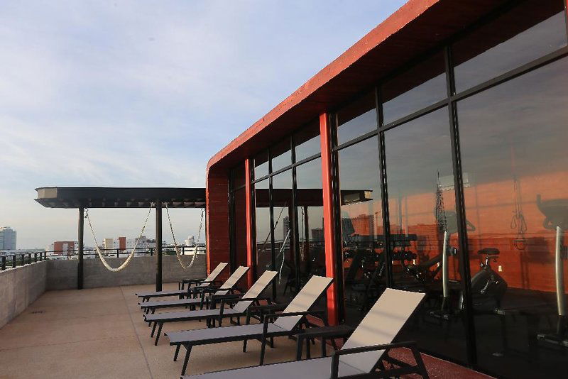 Hotel Everglades Suites