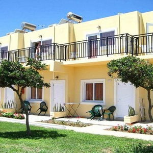 Hotel Baladinos Apartments cazare Gerani