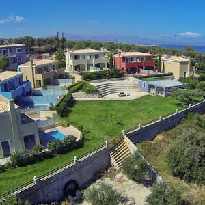 Hotel Carme Villas Resort cazare Adelianos Kampos