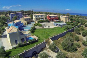 Hotel Carme Villas Resort cazare Adelianos Kampos