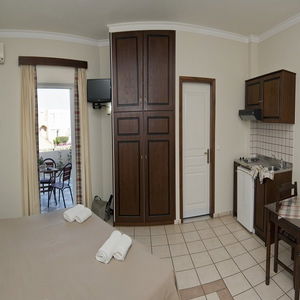 Hotel Caretta Beach cazare Gerani